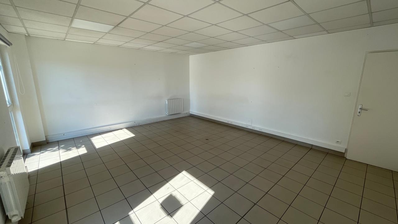 Local d'activité Fléville-devant-Nancy 350m² Location local d'activité Fléville-devant-Nancy Meurthe-et-Moselle OLACT2529889 4